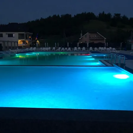 Ashad Hotel Svaliava