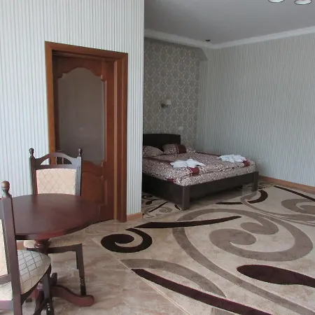 Ashad Hotel Svaliava