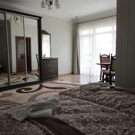 Ashad Hotel *